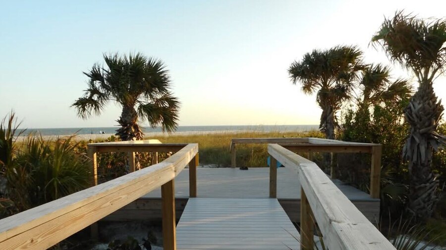 Shell Island Beach Club