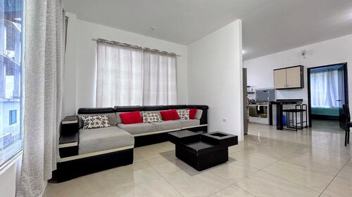 Charming 2-bedroom house with WiFi, AC in serene Puerto Ayora