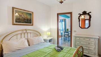 2 camere, ferro/asse da stiro, Wi-Fi gratuito, lenzuola