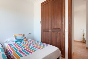 3 Schlafzimmer, Bügeleisen/Bügelbrett, kostenloses WLAN, Bettwäsche