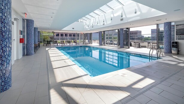 Indoor pool - Atlantic Station West (Stamford)