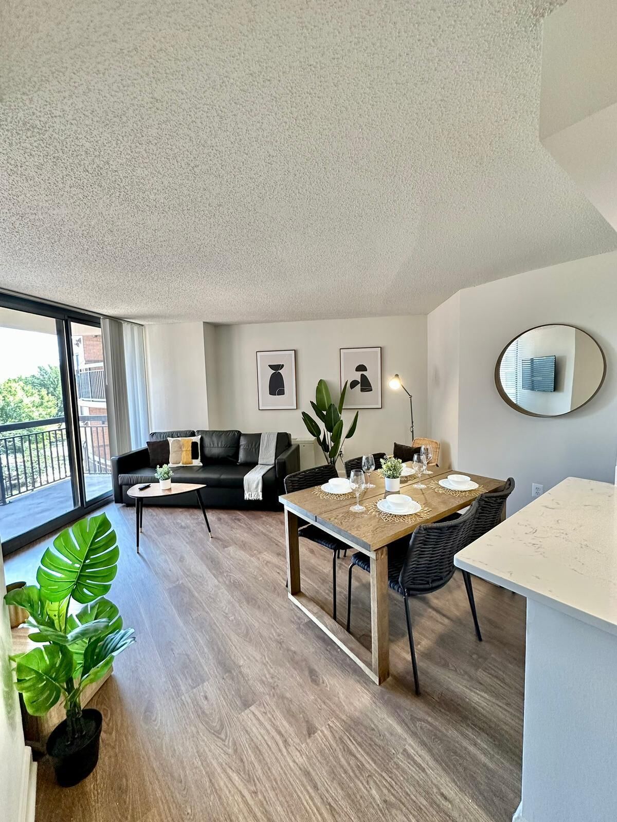 Comfort Apartment, 1 Bedroom, Balcony, Park View | Dining room