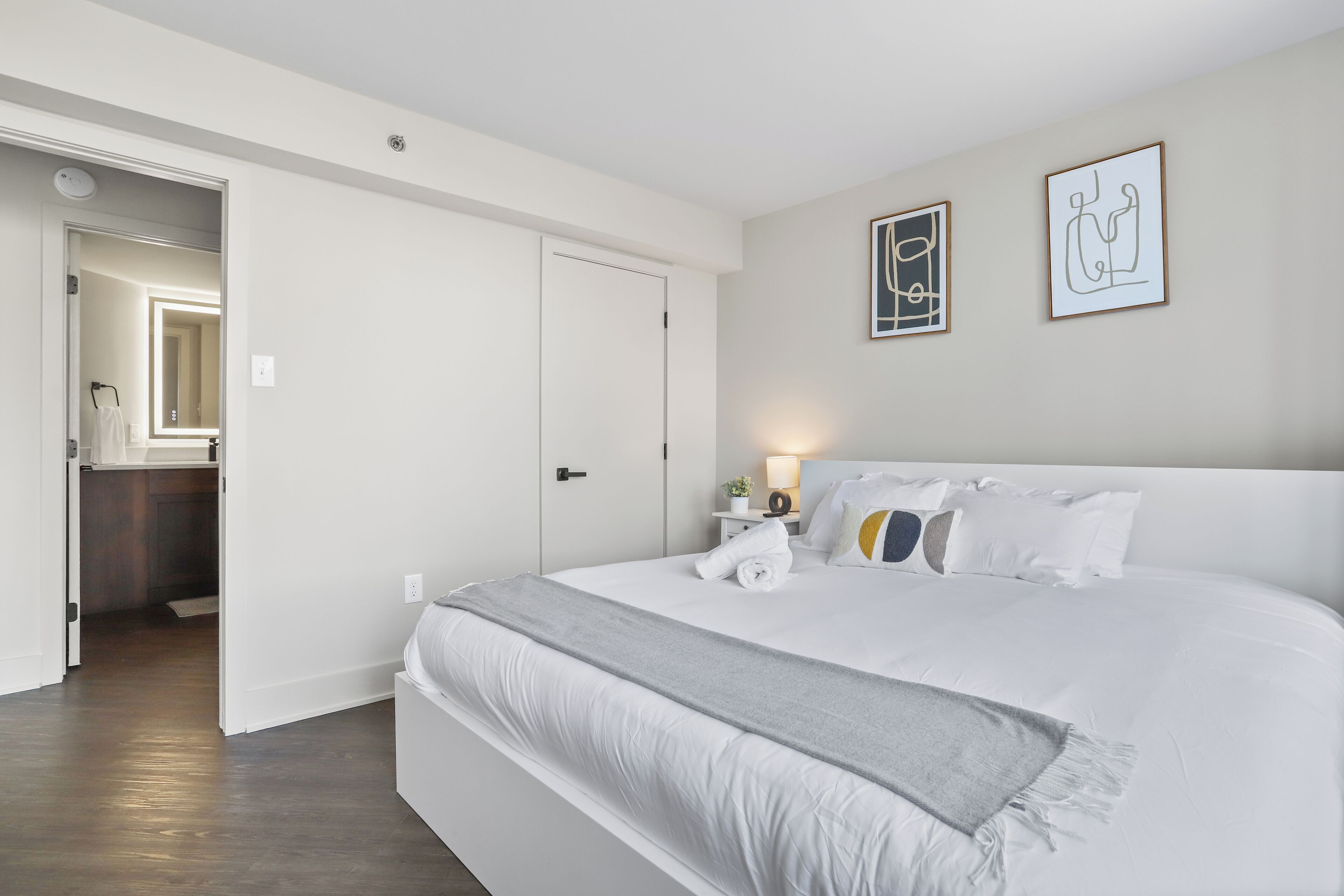 Comfort Apartment, 2 Bedrooms, Balcony, Park View | Premium bedding, desk, blackout drapes, iron/ironing board