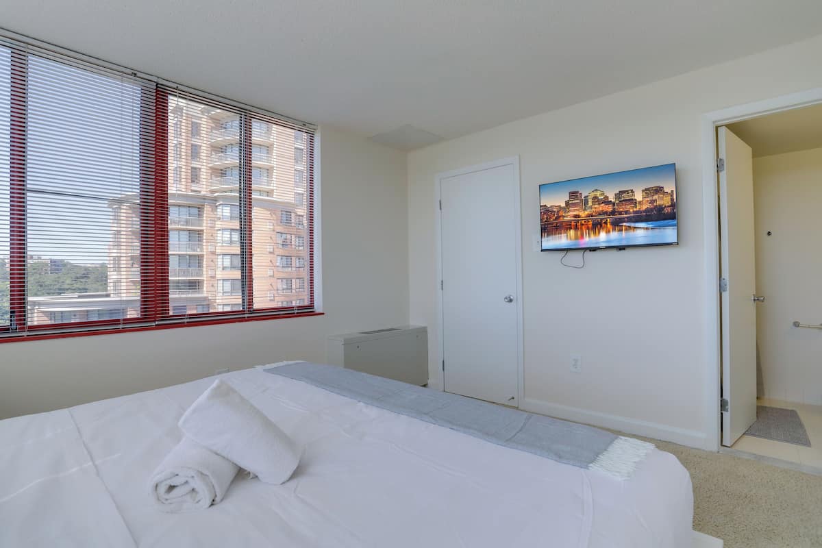 Comfort Apartment, 2 Bedrooms, Balcony, Park View | 1 bedroom, premium bedding, desk, blackout drapes