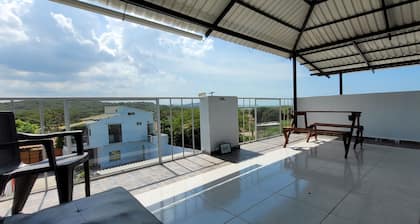 Puerto Caimán
4-bedroom cottage with fitness room, AC, WiFi, Billiards and pool.