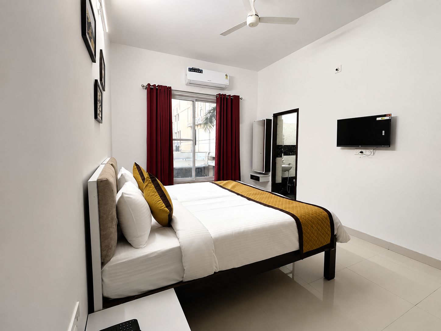 Foto - Arul's Hotel