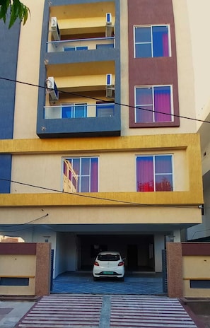 Front of property - Hotel Arul's (Udaipur)