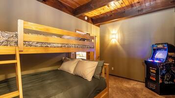 3 quartos, escrivaninha, berço de viagem, Wi-Fi de cortesia