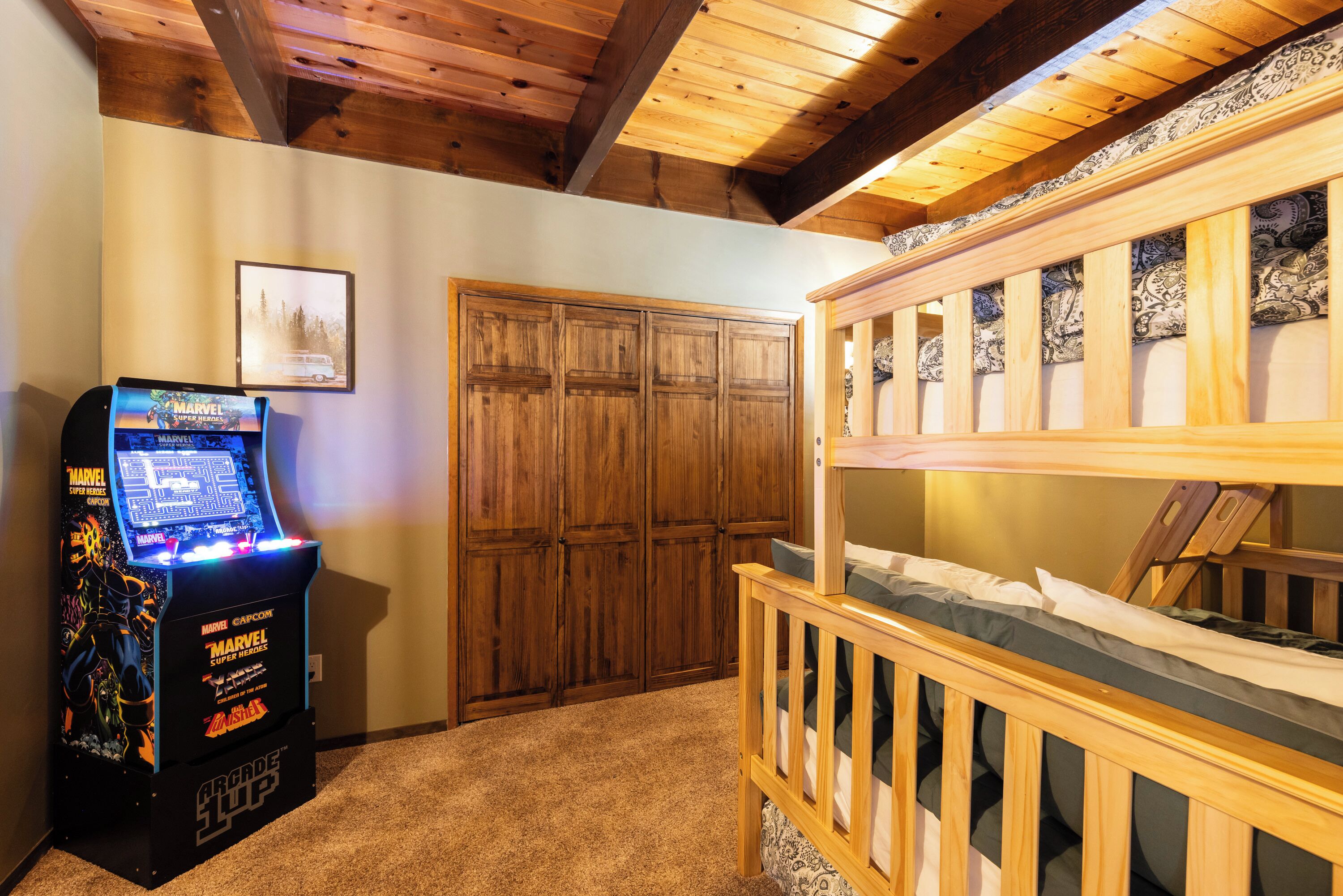 3 quartos, escrivaninha, berço de viagem, Wi-Fi de cortesia