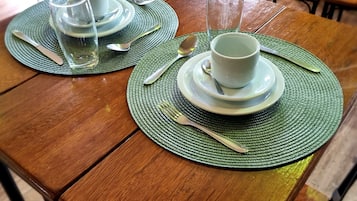 Café da manhã com buffet grátis todos os dias