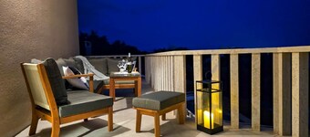 Beachfront villa with private pool, ingenious outdoor kitchen, washing machine and dog-friendly