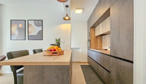 Strandnahe Villa mit Privatpool, genialer Outdoor-Kueche, Waschmaschine - hundefreundlich