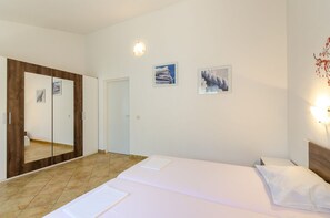 1 chambre, Wi-Fi gratuit, draps fournis