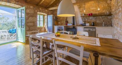 Unique Mediterranean stone house with sea view, chill-out area, bike, BBQ, WiFi