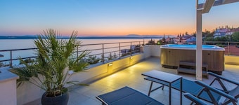 Apartment Domino 6