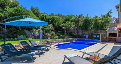 Strandnahe Villa mit Meerblick, 2 Bikes, beheiztem Privatpool - nur 300 Meter zum Strand