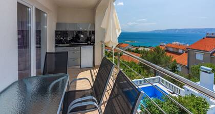 Charming villa just 500 metres from the beach with sea views, private pool, barbecue, washing machine