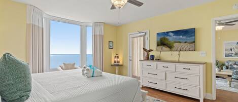 Condo, Multiple Beds, Balcony, Ocean View (Emerald Beach Resort 1431) | 2 bedrooms, individually decorated, individually furnished