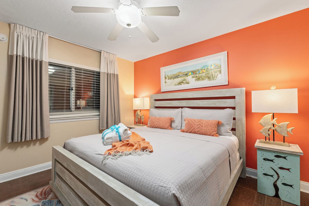 Kondominium, Beberapa Tempat Tidur, balkon, pemandangan samudra (Emerald Beach Resort 234) | 2 kamar tidur dan didekorasi berbeda-beda