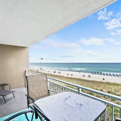 公寓式客房, 多张床, 阳台, 海洋景观 (Emerald Beach Resort 234) | 室外用餐
