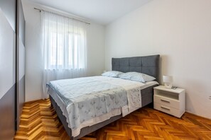 2 habitaciones, wifi gratis y ropa de cama 