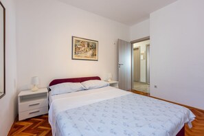 2 chambres, accès au Wi-Fi (inclus), literie fournie