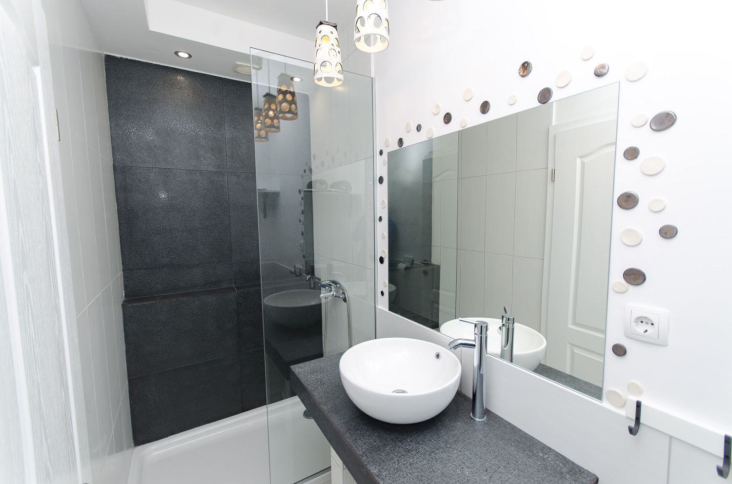 Douche, serviettes fournies
