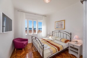 2 Schlafzimmer, Schreibtisch, kostenloses WLAN, Bettwäsche