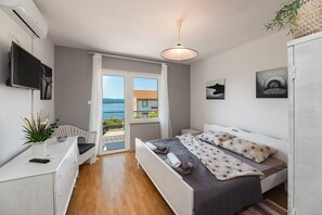 2 camere, una scrivania, Wi-Fi gratuito, lenzuola