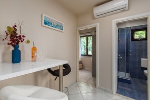 Shower, hair dryer, towels - Dog-friendly paradise with pool, playground, barbecue area, private terrace (Sveti Lovrec)