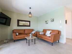 Living area - Fantastic villa with heated private pool, outdoor gym, sea view, surrounded by vineyards (Vižinada)