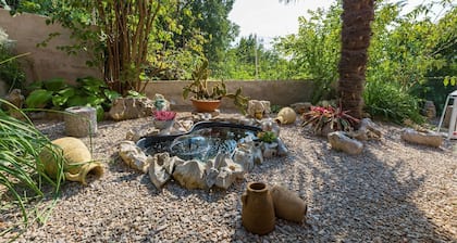 Comfortable flat with sea view, BBQ area, garden, private car park