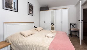 1 bedroom, iron/ironing board, free WiFi, bed sheets
