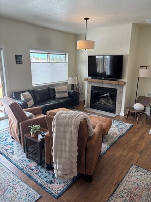 TV connectée, cheminée