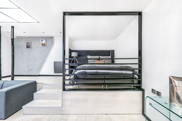 1 habitación, tabla de planchar con plancha, wifi y ropa de cama