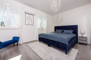 2 habitaciones, escritorio, wifi gratis y ropa de cama 