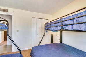 單棟房屋 (3 Bedrooms) | 內部