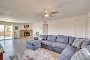 House (3 Bedrooms) | Interior