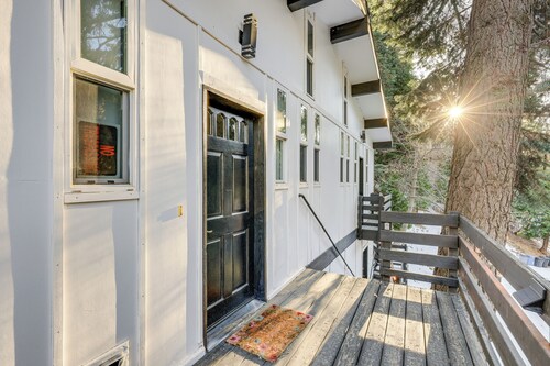 Lake Arrowhead Hideaway w/ Deck & Hot Tub