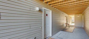 3 Mi to Wvu: Condo w/ Deck in Morgantown