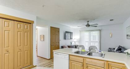 3 Mi to Wvu: Condo w/ Deck in Morgantown