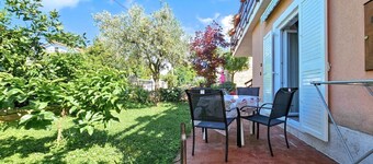 Picturesque apartment only 400 meters to the beach with terrace, barbecue, private parking