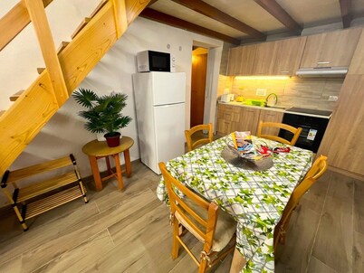 Charming 3-bedroom house with WiFi, AC in brilliant Tas-Sliema