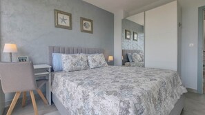 2 habitaciones, escritorio, wifi gratis y ropa de cama 