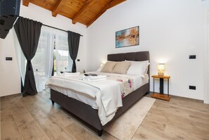 2 chambres, bureau, Wi-Fi gratuit, draps fournis