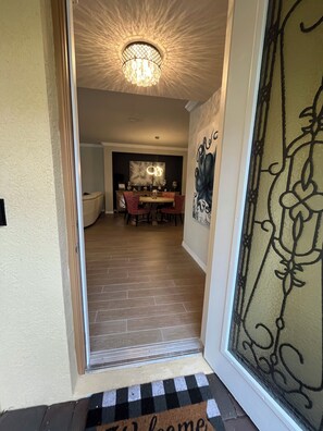 Interior - Bonita National Coach home, offers endless amenities for everyone (Bonita Springs)