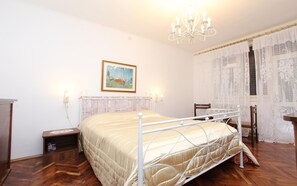 2 Schlafzimmer, Schreibtisch, kostenloses WLAN, Bettwäsche