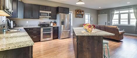 House (2 Bedrooms) | Interior