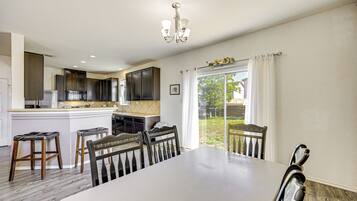Rumah (4 Bedrooms) | Interior