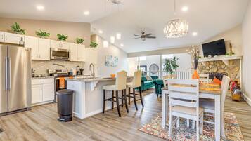 House (4 Bedrooms) | Bahagian dalam